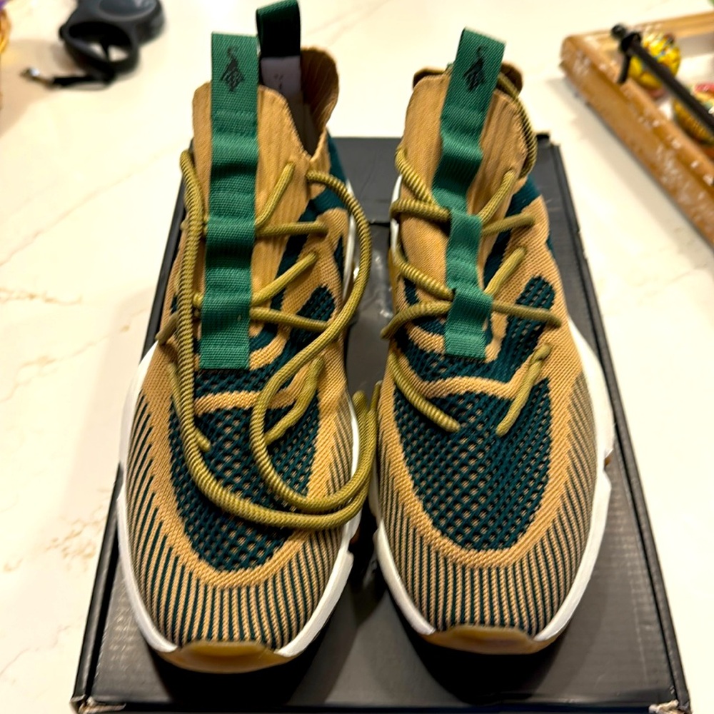 NEW Somewhere In America sneakers